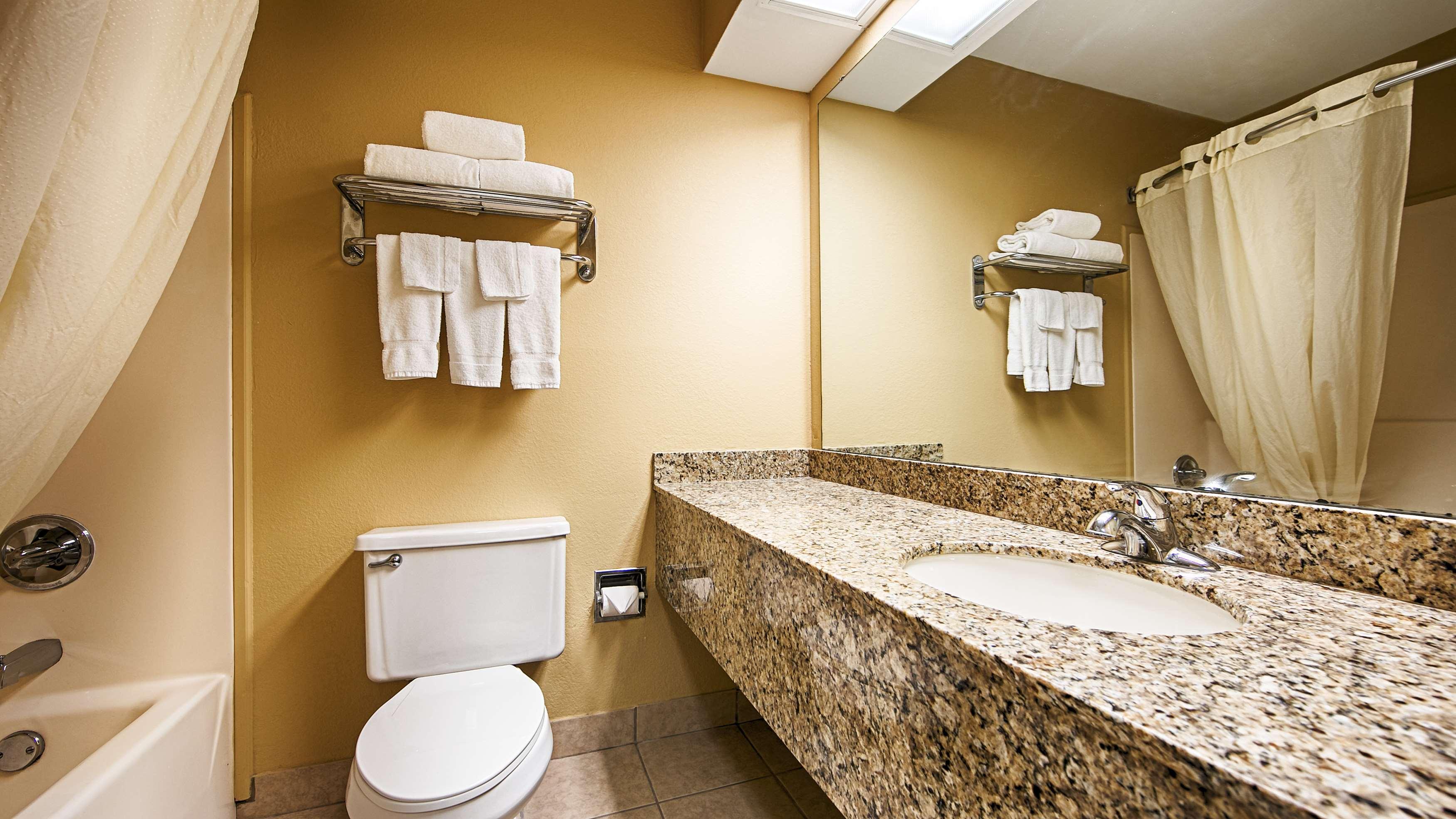 Best Western Shelbyville Lodge Exterior photo