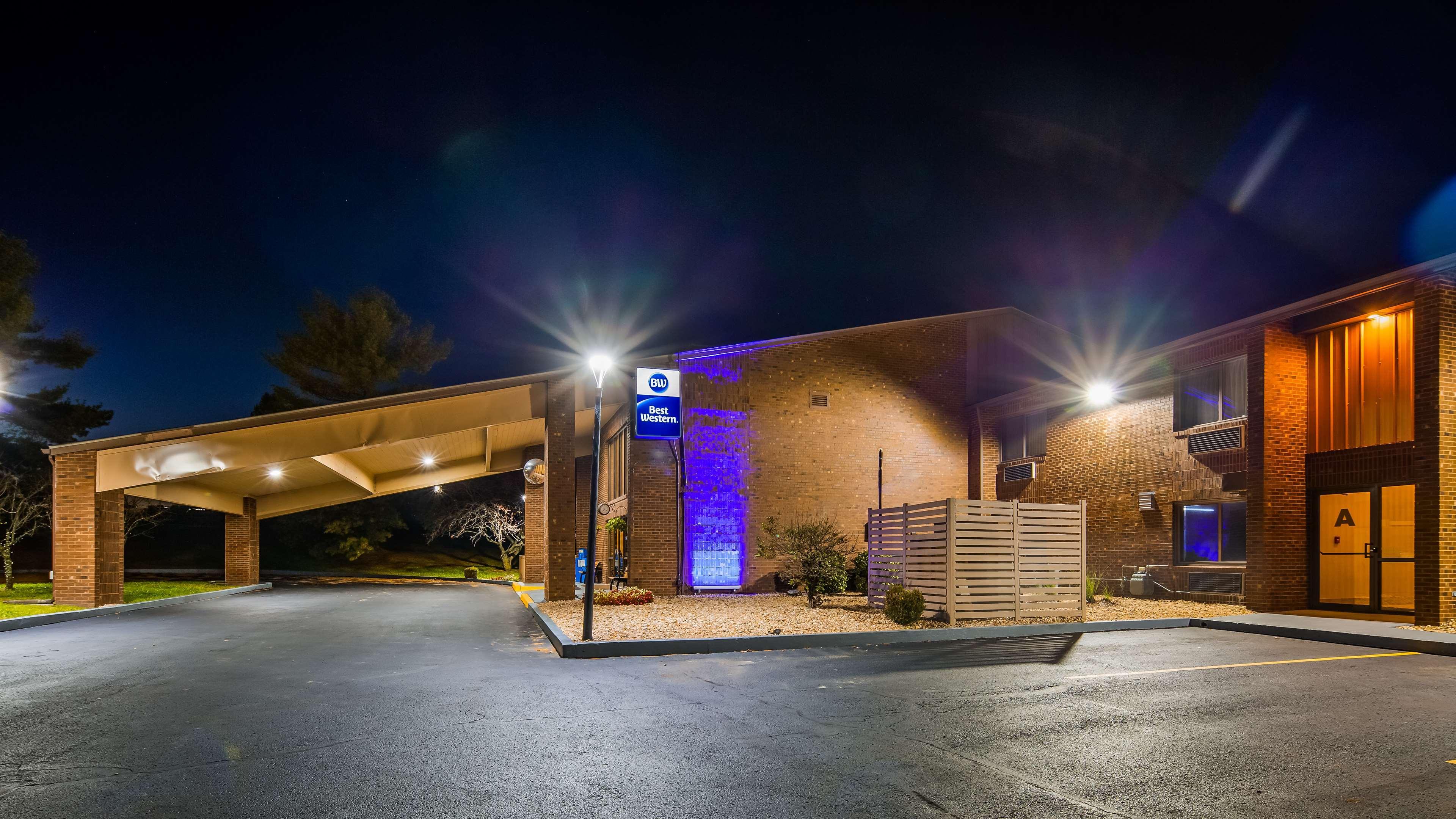 Best Western Shelbyville Lodge Exterior photo
